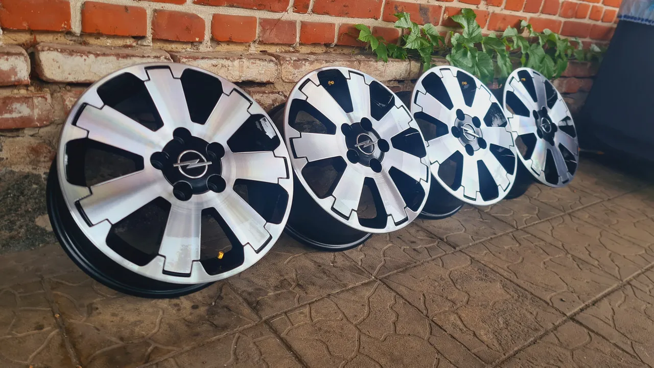 PIT-STOP відновлення та фарбування дисків