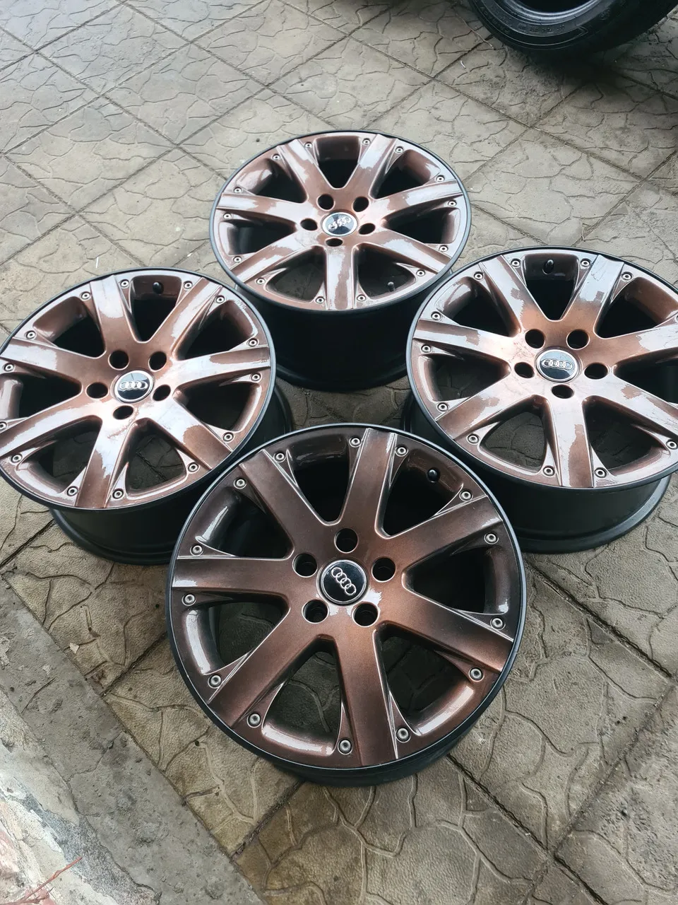 PIT-STOP відновлення та фарбування дисків