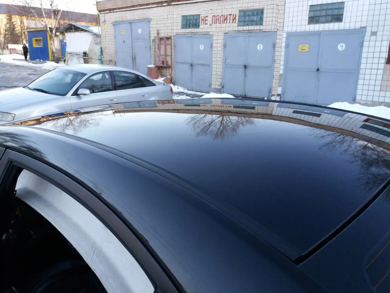 Кузовні роботи Видалення вм'ятин без фарбування Кузовні роботи Видалення вм'ятин без фарбування